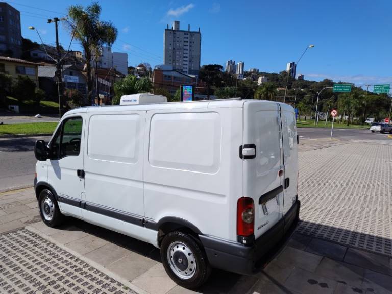 RENAULT - MASTER - 2012/2013 - Branca - R$ 99.999,00