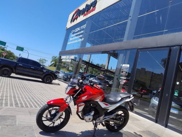 HONDA - CB 250F TWISTER - 2017/2017 - Vermelha - R$ 17.000,00