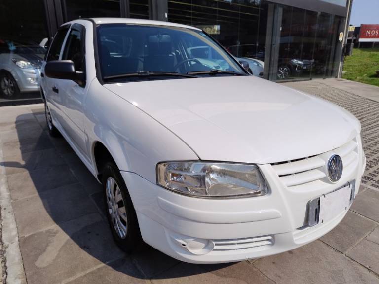 VOLKSWAGEN - GOL - 2013/2014 - Branca - R$ 26.000,00