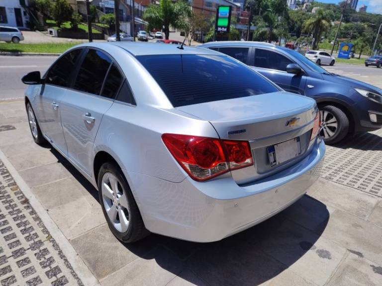 CHEVROLET - CRUZE - 2011/2012 - Prata - R$ 57.000,00