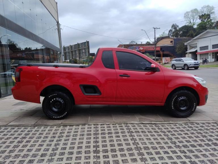 CHEVROLET - MONTANA - 2014/2015 - Vermelha - R$ 48.000,00