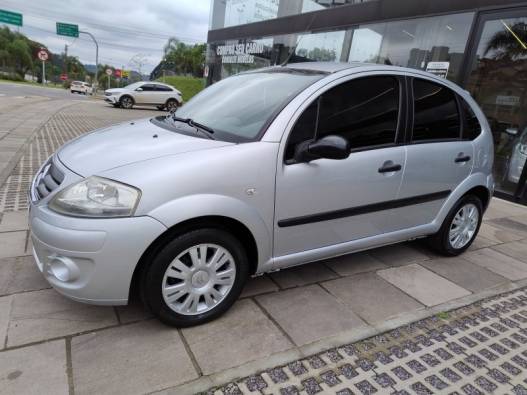 CITROËN - C3 - 2010/2011 - Prata - R$ 28.900,00