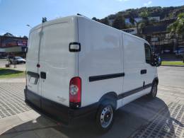 RENAULT - MASTER - 2012/2013 - Branca - R$ 99.999,00