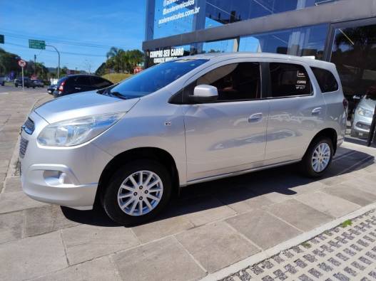 CHEVROLET - SPIN - 2012/2013 - Prata - R$ 45.000,00