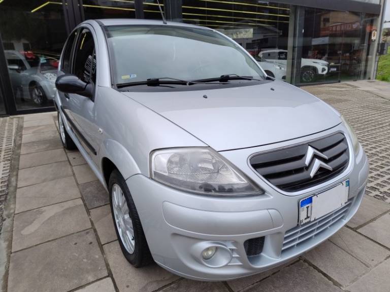 CITROËN - C3 - 2010/2011 - Prata - R$ 29.000,00