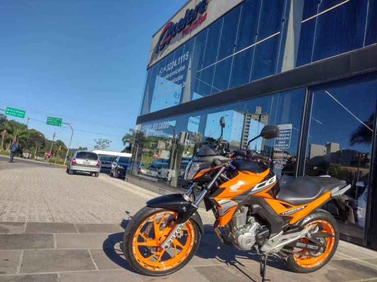 HONDA - CB 250F TWISTER - 2019/2019 - Laranja - R$ 19.999,00