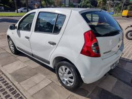 RENAULT - SANDERO - 2010/2011 - Branca - R$ 29.999,00