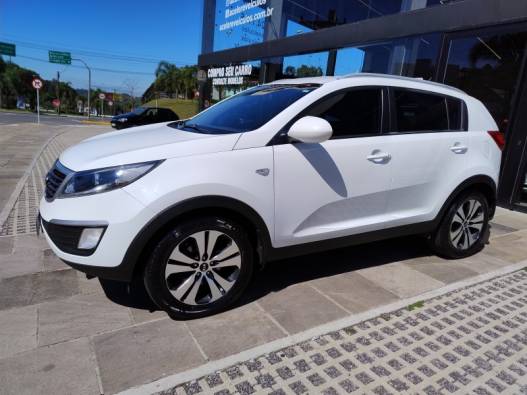 KIA MOTORS - SPORTAGE - 2013/2014 - Branca - R$ 75.000,00