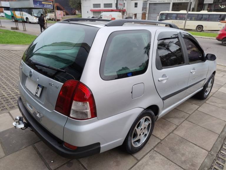 FIAT - PALIO - 2006/2007 - Prata - R$ 26.000,00