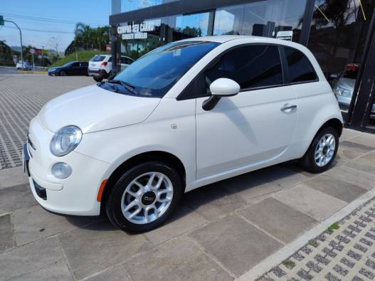 FIAT - 500 - 2011/2012 - Branca - R$ 46.000,00