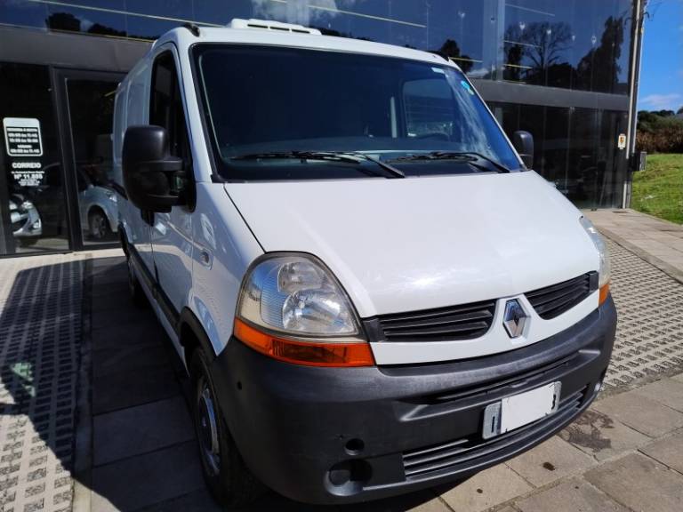 RENAULT - MASTER - 2012/2013 - Branca - R$ 99.999,00