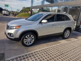 KIA MOTORS - SORENTO - 2011/2012 - Prata - R$ 65.000,00