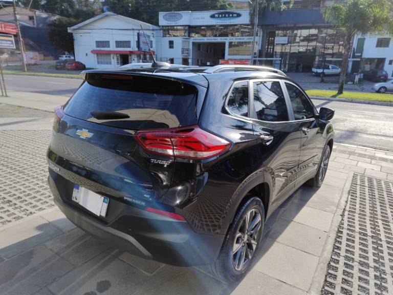 CHEVROLET - TRACKER - 2022/2023 - Preta - R$ 129.999,00