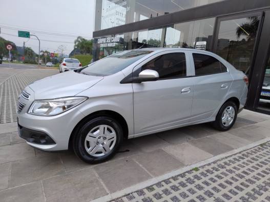 CHEVROLET - PRISMA - 2014/2015 - Prata - R$ 46.000,00