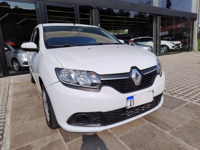 RENAULT - SANDERO - 2015/2016 - Branca - R$ 42.000,00